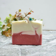 Divers ~ Savon au lait de chèvre fabriqué à la main et fabriqué à froid