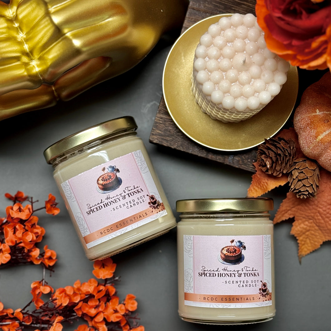 Vela de soja natural hecha a mano con miel especiada y haba tonka 