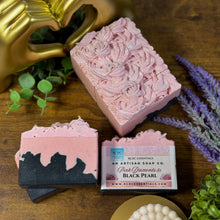 Diamants roses et perles noires ~ Savon naturel fabriqué à la main à froid