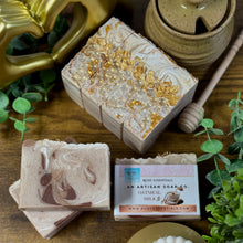 Lait d'avoine et miel doré ~ Savon artisanal au lait de chèvre fabriqué à froid