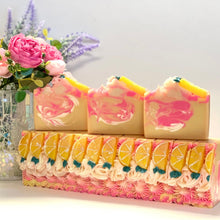 (Épuisé) Pink Lemonade ~ Savon naturel fabriqué à la main à froid