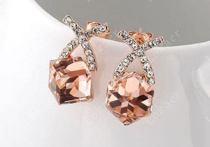 Roxi X Design Crystal Cube Earring