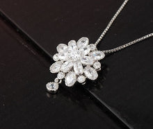 Elegant Flower Necklace/Pendant